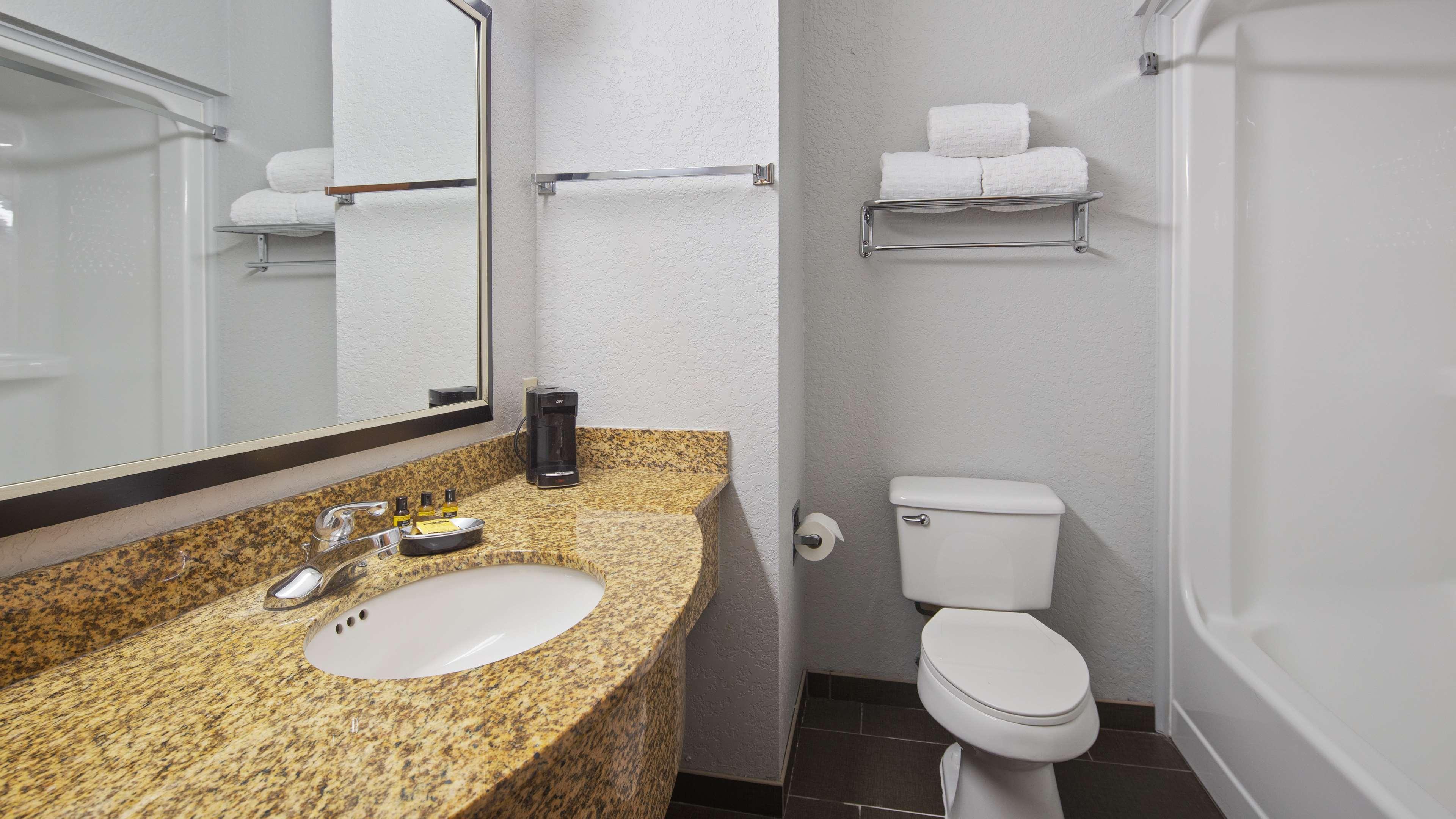 Best Western Plus Fredericksburg Exterior photo