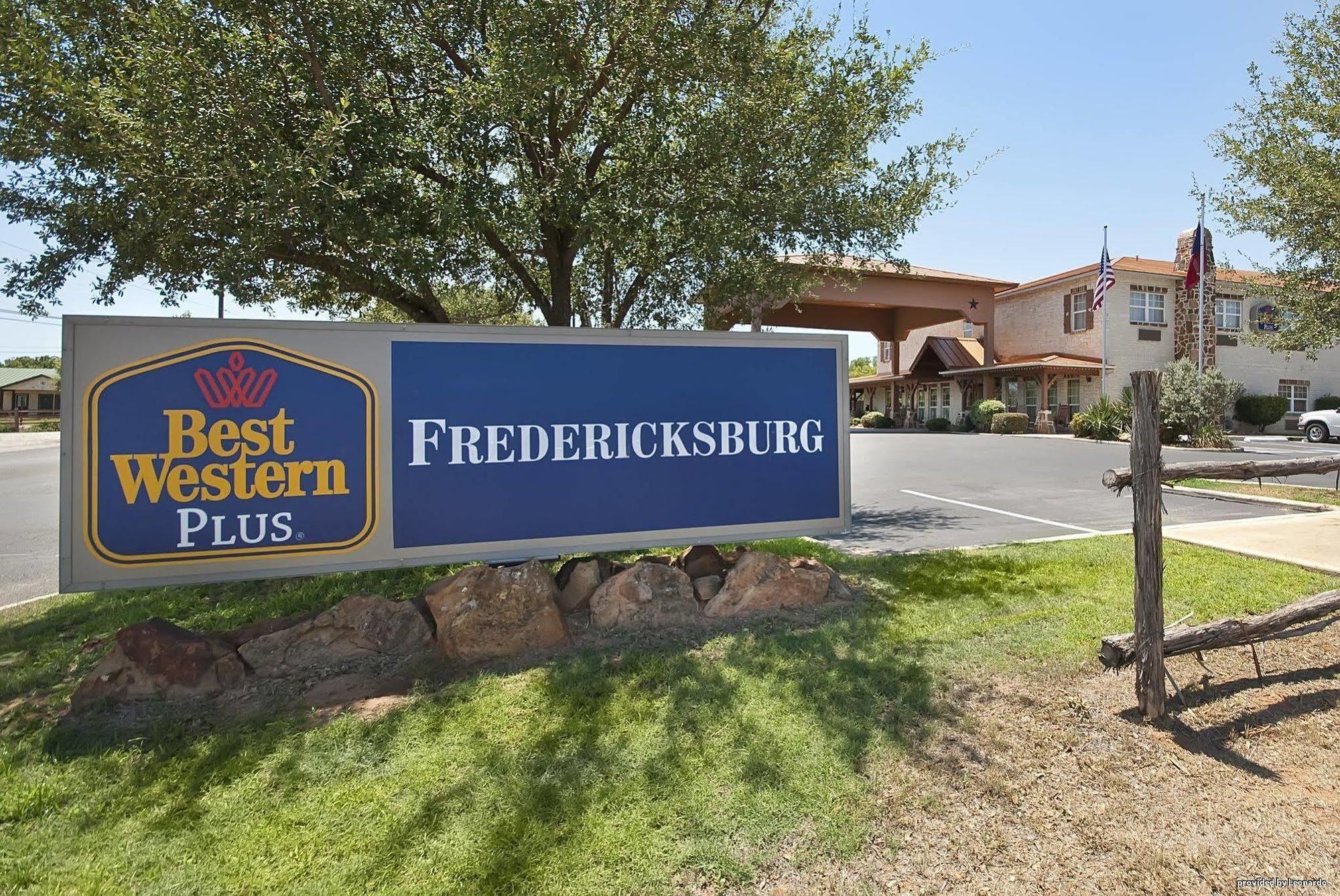 Best Western Plus Fredericksburg Exterior photo